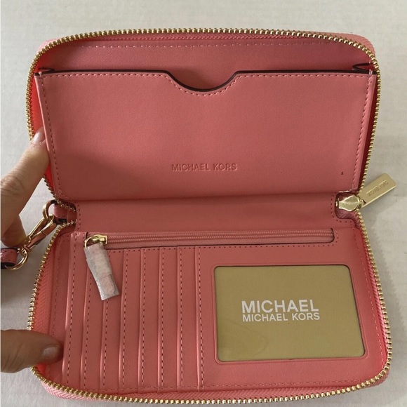 New Michael Kors Jet Set Travel Large Flat phone case Leather wallet Grapefruit - Picture 4 of 4